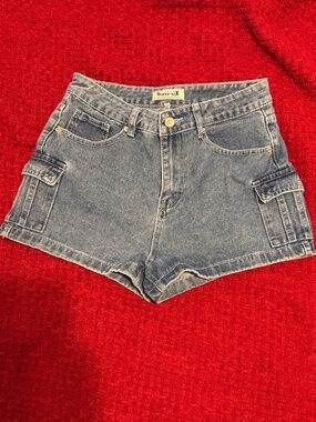 Los Angeles Sixty six genuine y2k cargo Jean shorts